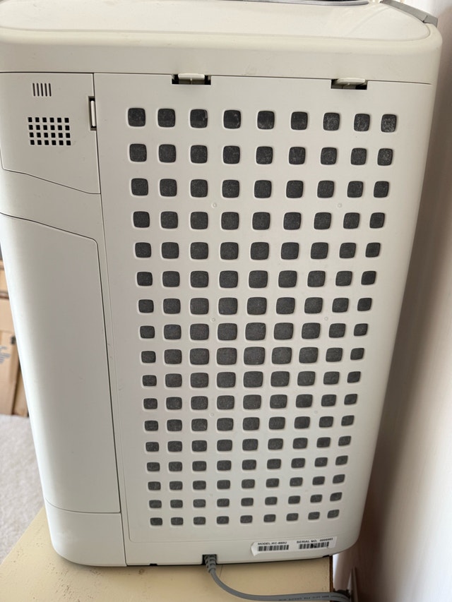 Sharp Air Purifier & Humidifier - Model KC-860U - photo 4