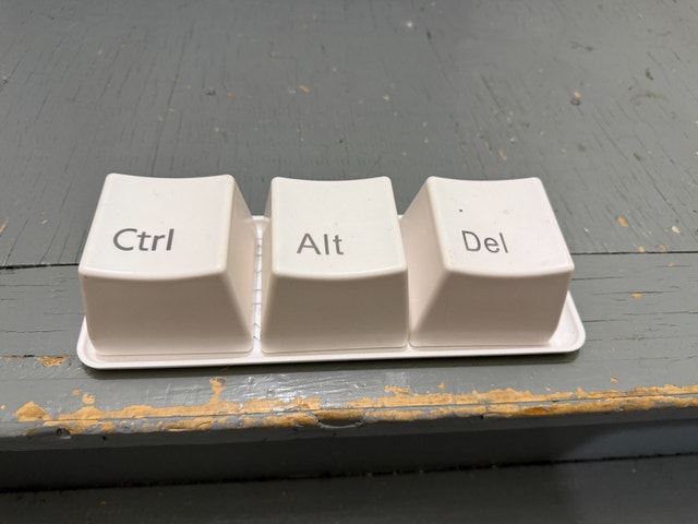3pc White Ceramic Mug Tray - Tea & Coffee Fans Ctrl+Alt+Del - photo 4