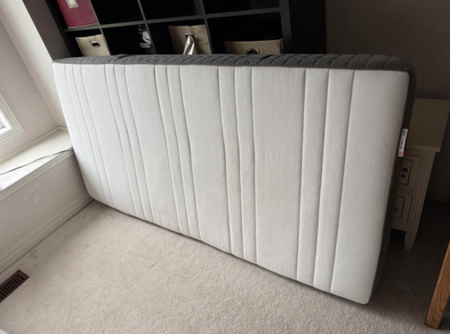 IKEA - twin mattresses - photo 5