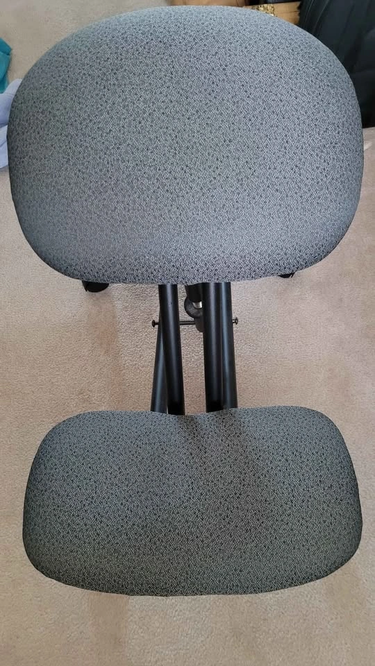Ergonomic Kneeling Chair for Good Posture / Office Desk Chair - photo 2