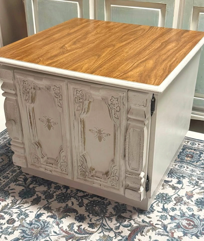 Vintage refurbished solid wood side table / coffee table