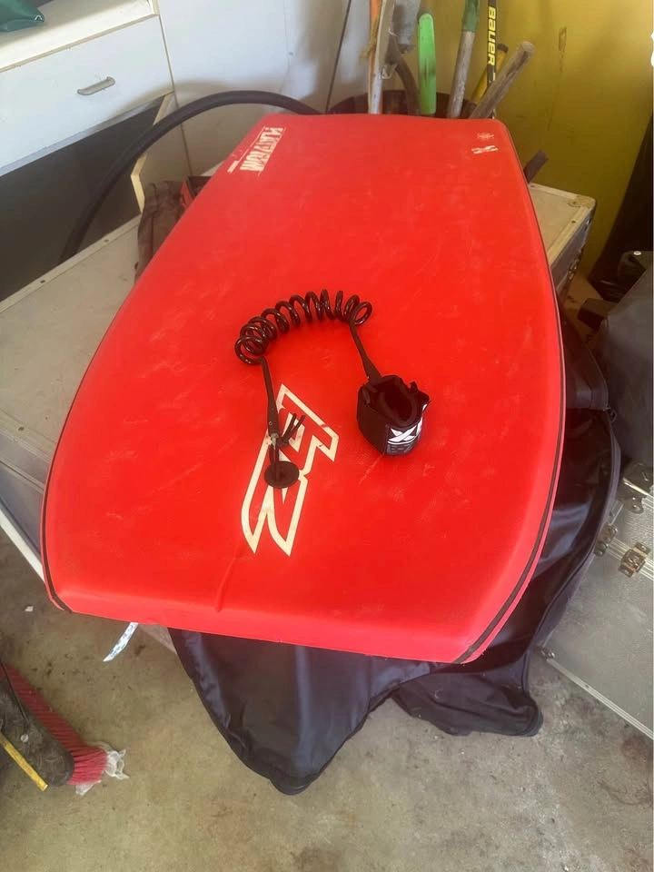 BZ PHANTOM PERFORMANCE BODYBOARD WITH LEASH & BAGS - photo 4