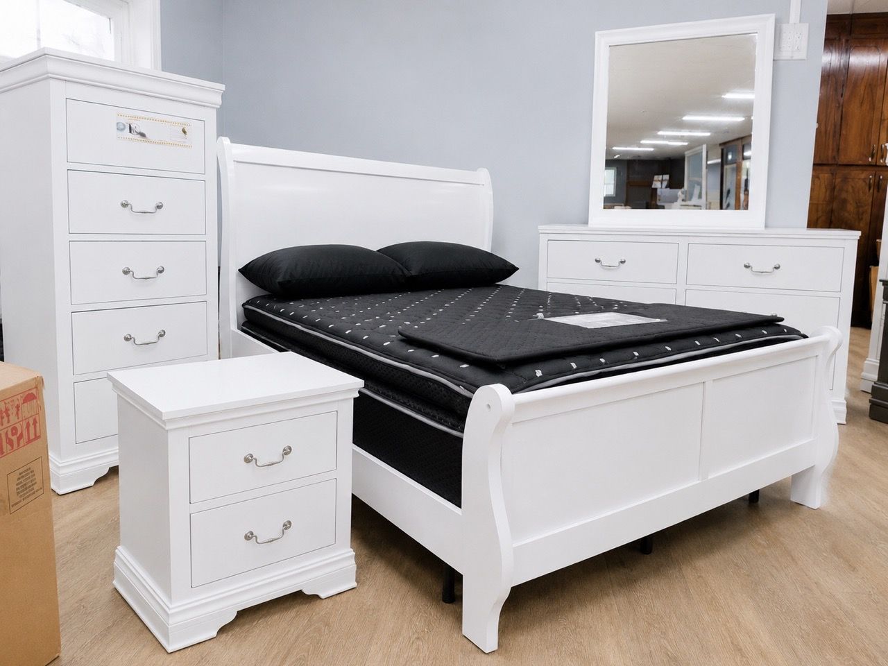 Black Sleigh Bedroom Set 5-Piece - photo 2