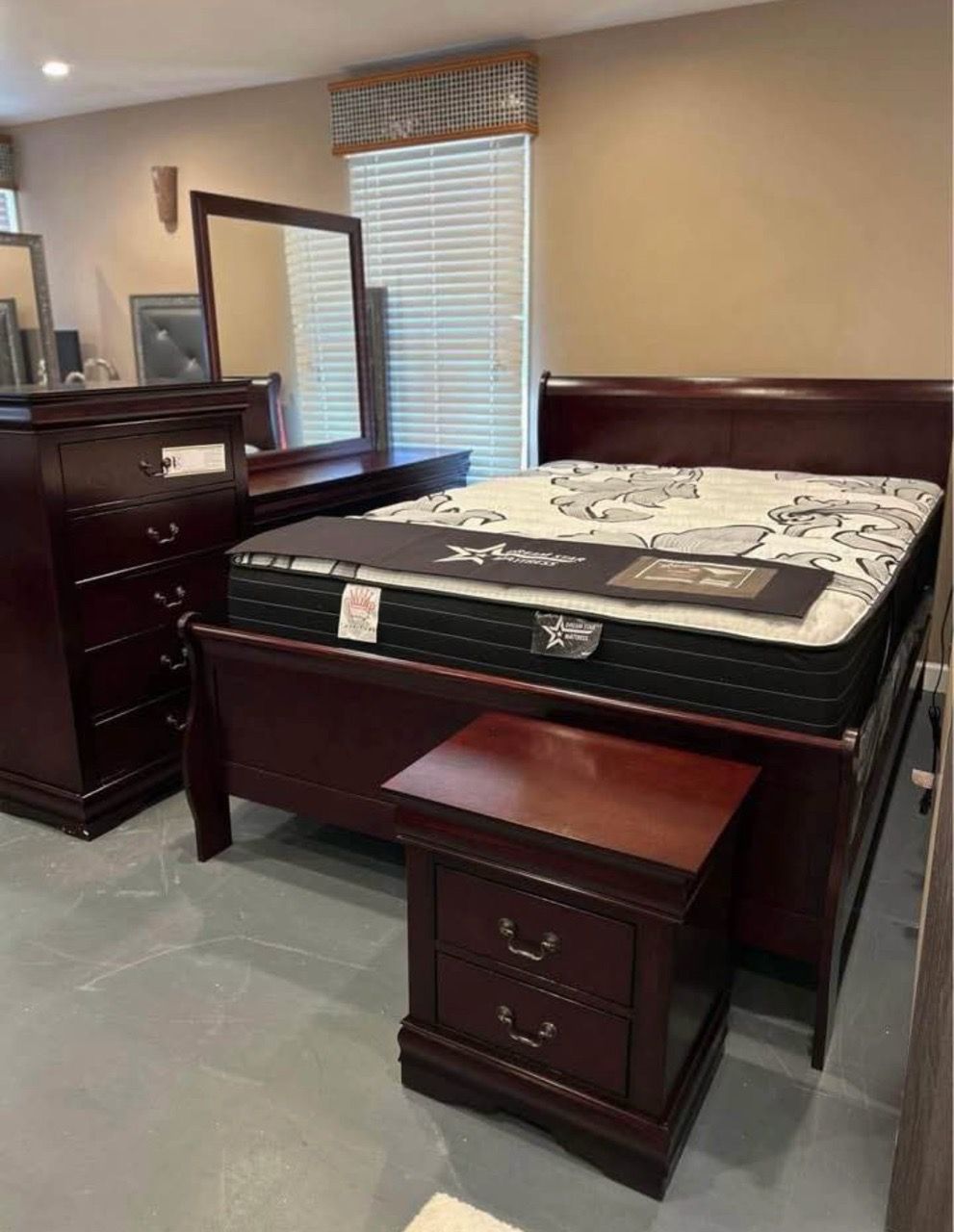Sleigh Bedroom Set with Dresser, Night Stand and Chest - photo 2
