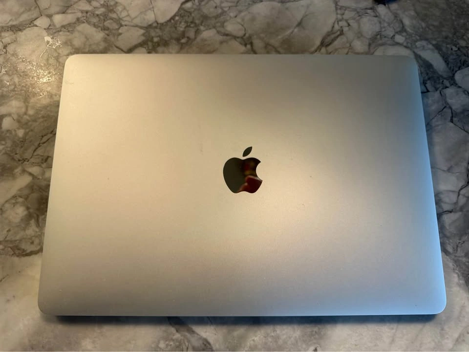 2020 MacBook Pro 13” - photo 2