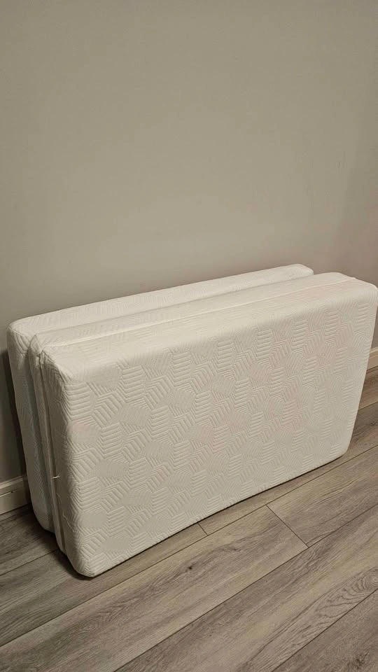Zinus CA-MFMTRI-35T Tri-Fold Memory Foam Mattress - photo 3