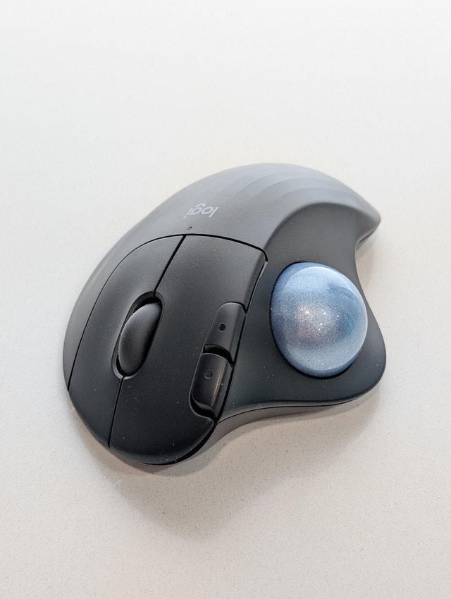 Logitech ERGO M575S Wireless Trackball Mouse (Black/Blue) - photo 5