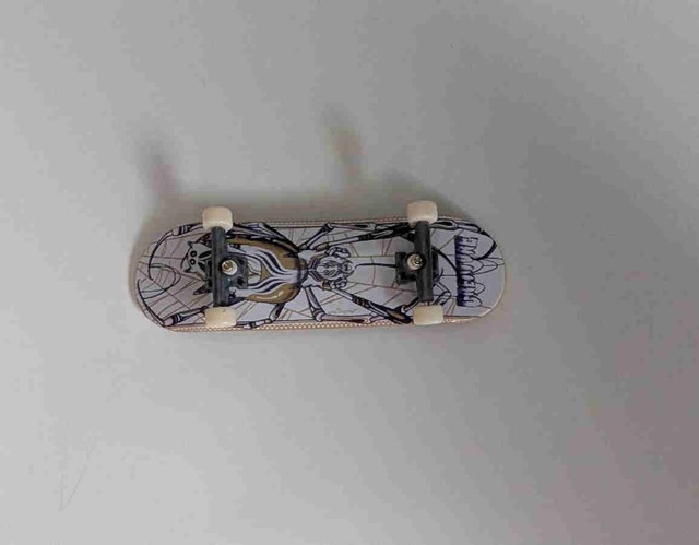 Tech Deck Fingerboard