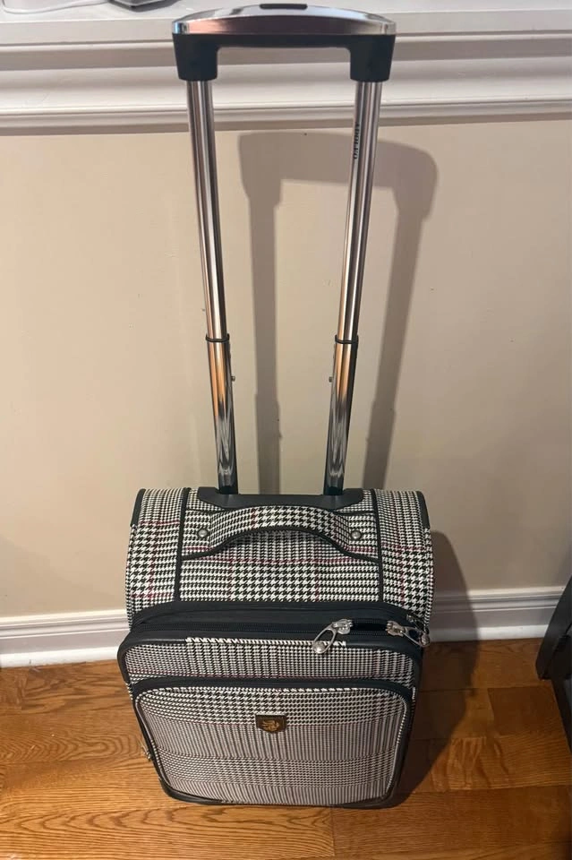 Adolfo travel luggage - photo 3