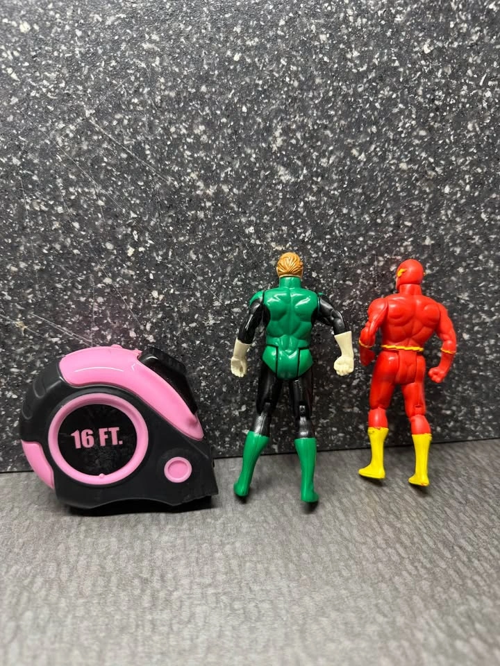 1984 Kenner DC Superpowers action figures - photo 3