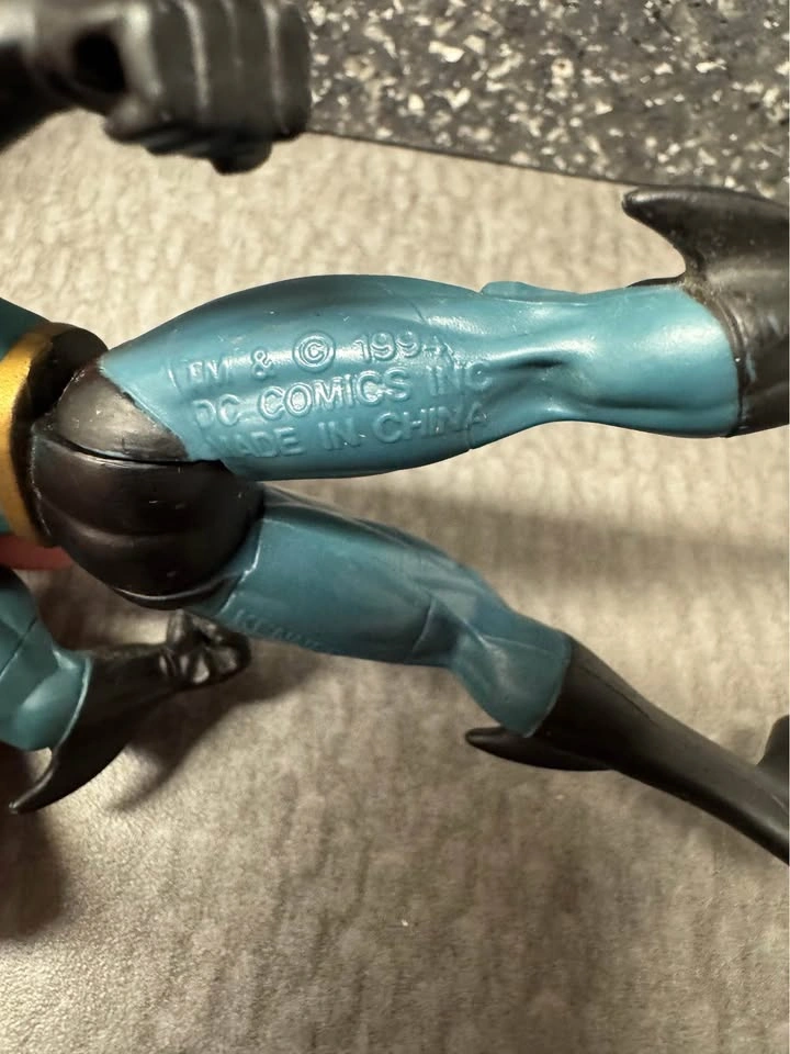 Vintage 1994 Kenner Batman figurines - photo 4