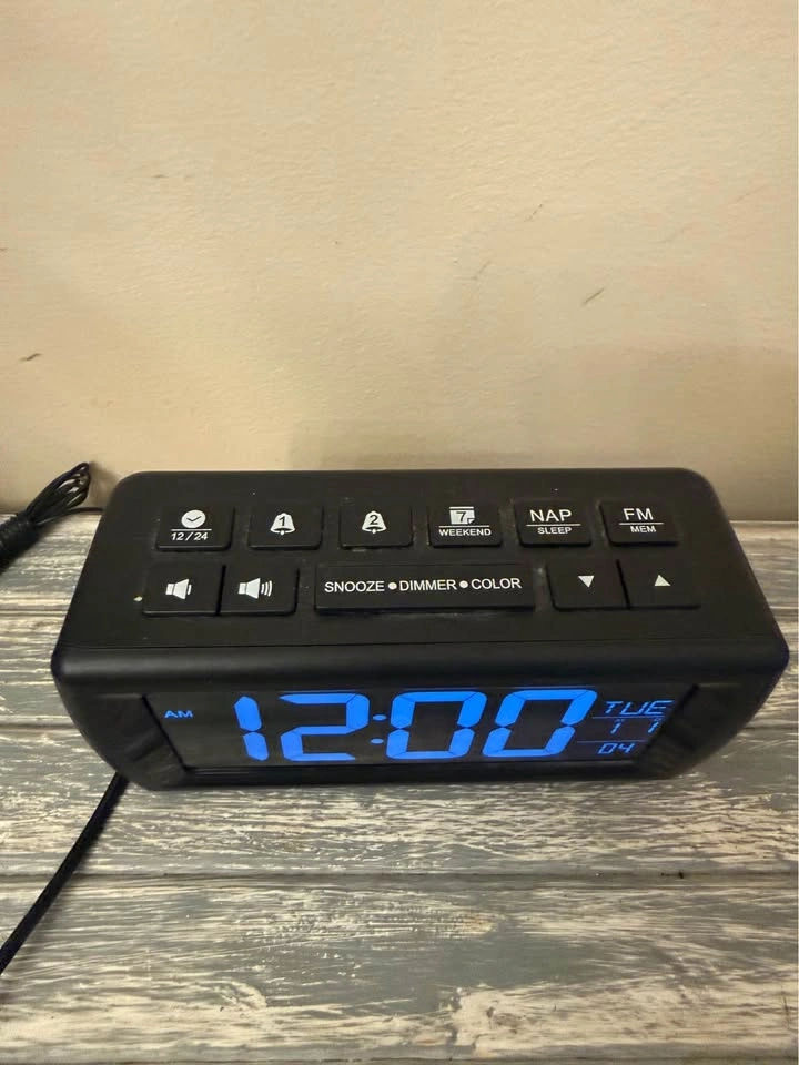Alarm clock - photo 2