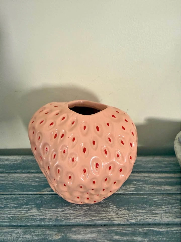 Unique cute strawberry vase