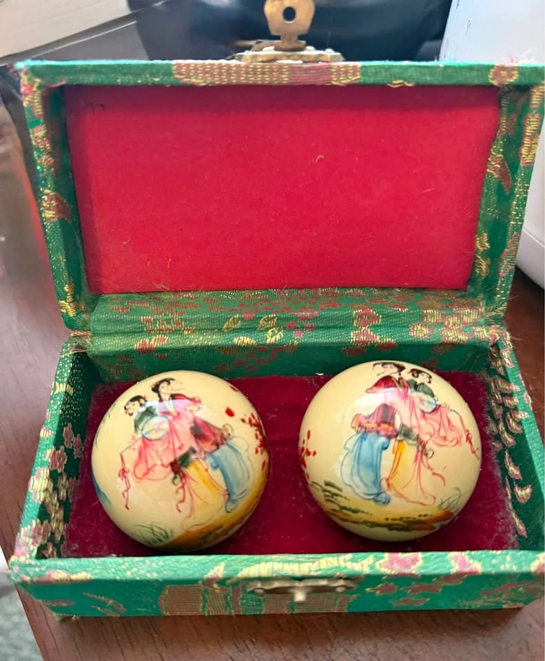 Vintage Chinese Baoding meditation balls