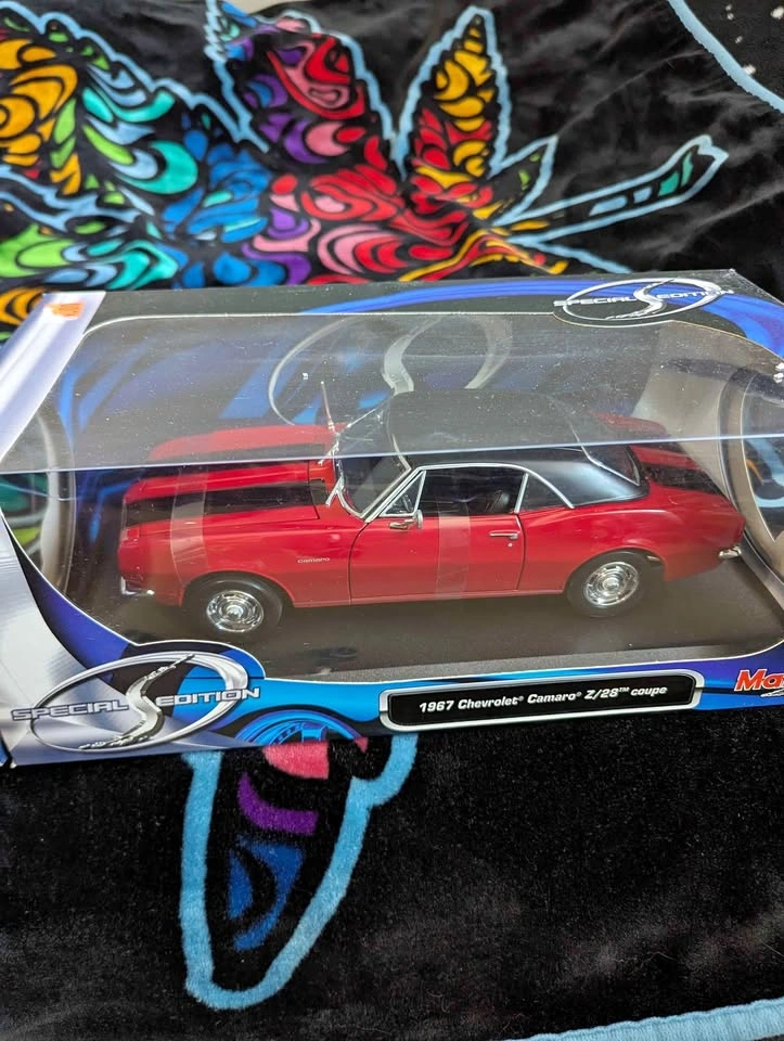 Maisto 1967 Chevy Camaro Z/28