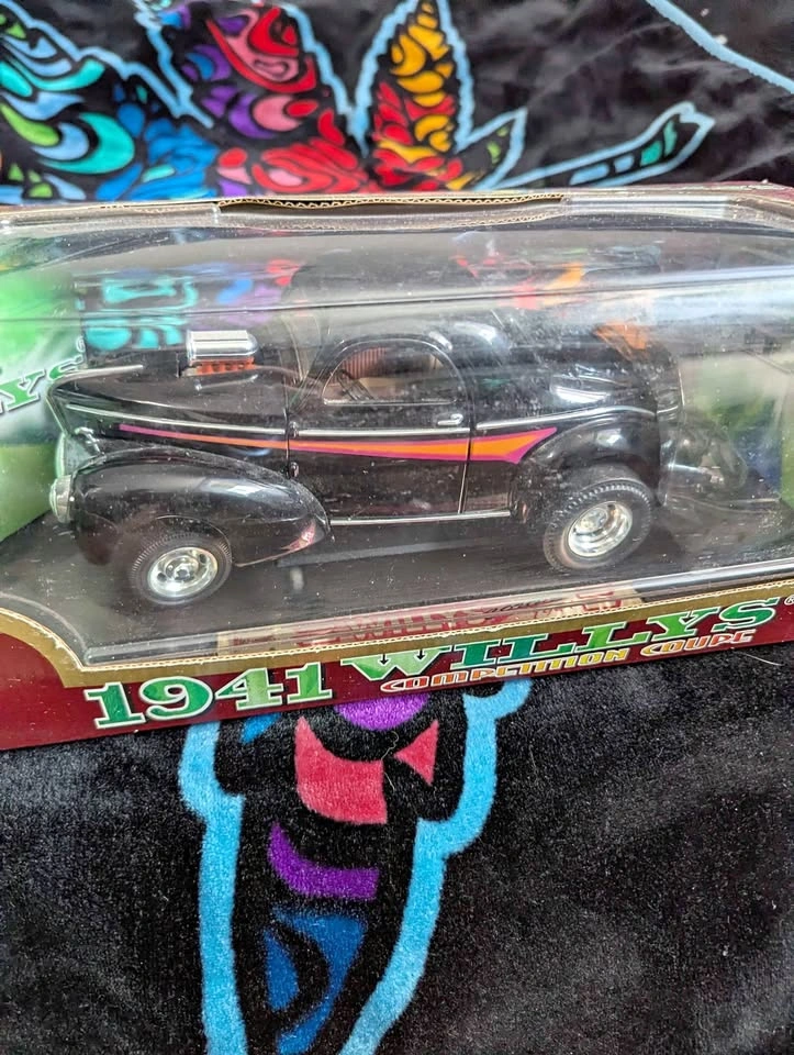 1941 Willy's comp coupe 1:18 diecast car