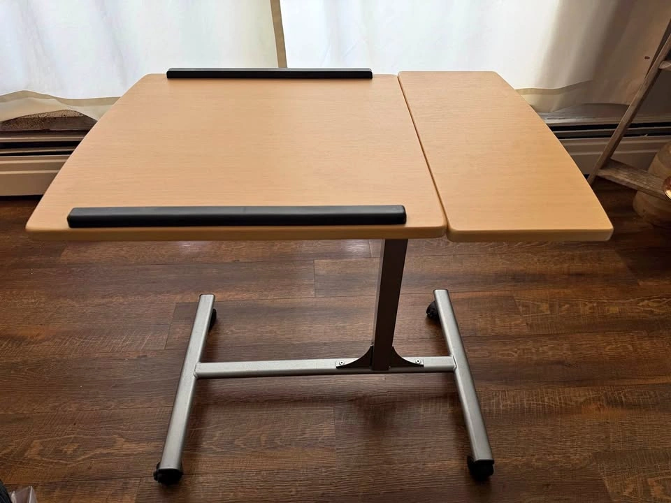 Adjustable table with wheels ( height & can be tilted)