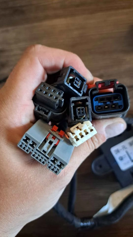 Front Left Door Control Module & Wiring Harness (Chrysler/Dodge/ - photo 2