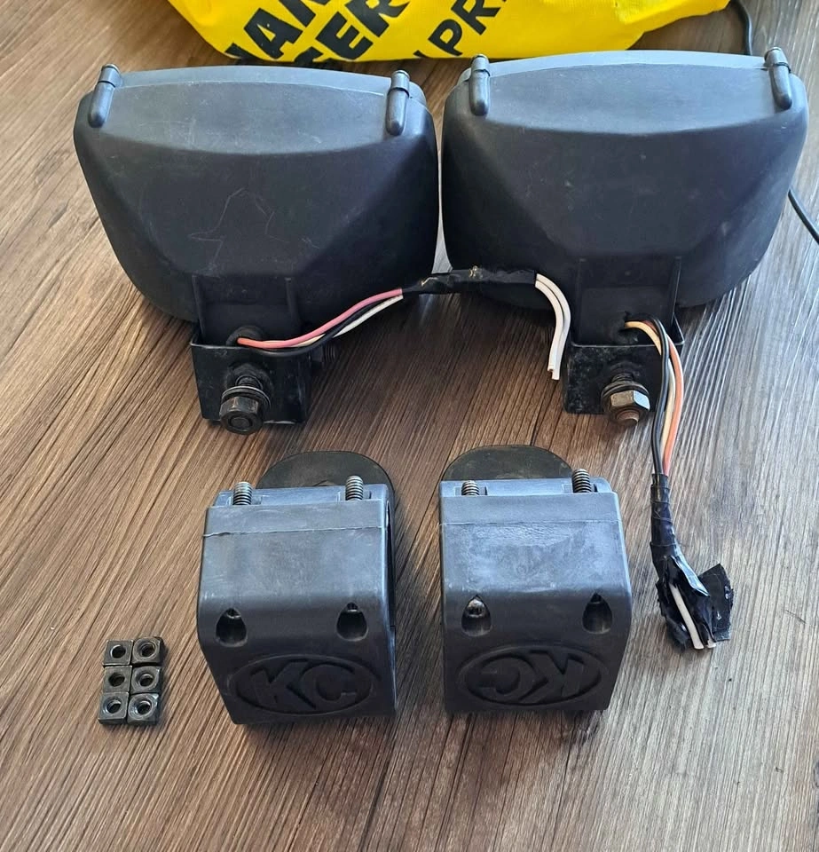 2 pod lights + mounts - photo 5