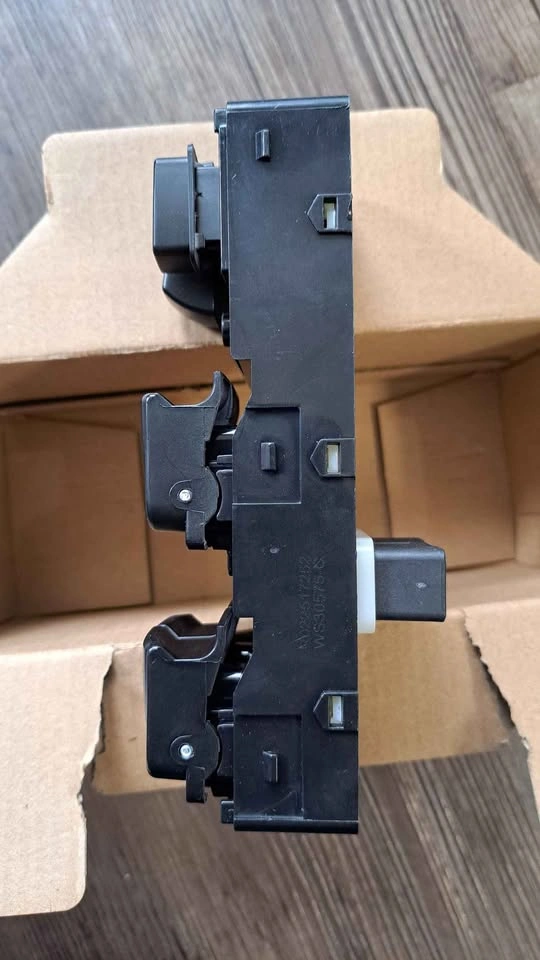 Master Window Switch Lifter (Hyundai Tucson IX35) - photo 3