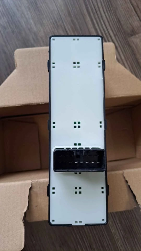 Master Window Switch Lifter (Hyundai Tucson IX35) - photo 4