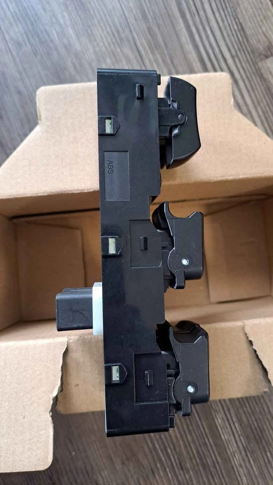 Master Window Switch Lifter (Hyundai Tucson IX35) - photo 5