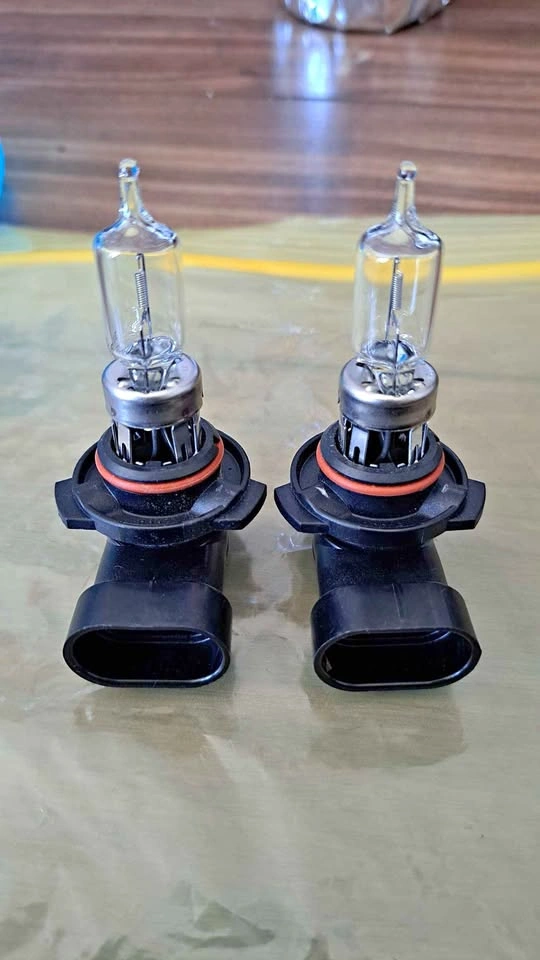 SYLVANIA HB3/9005 Headlight Bulbs