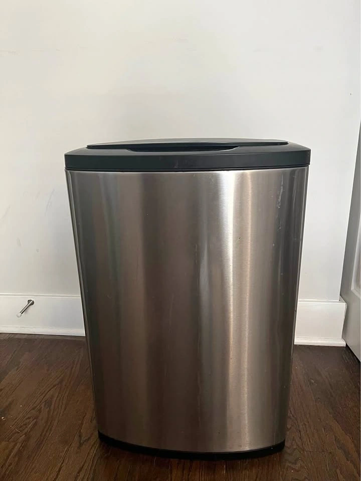 Stainless steel trash can (automatic)