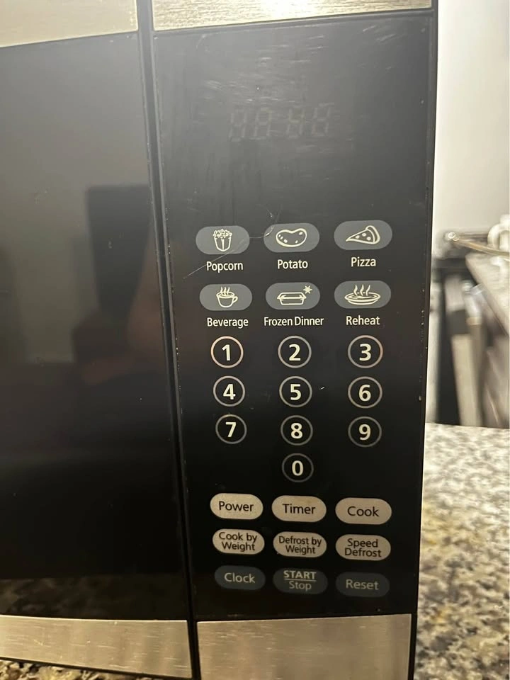 Microwave - photo 3