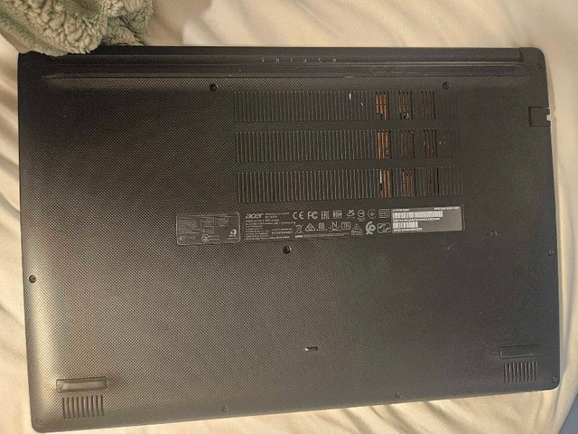 Incredibly weared down ACER laptop