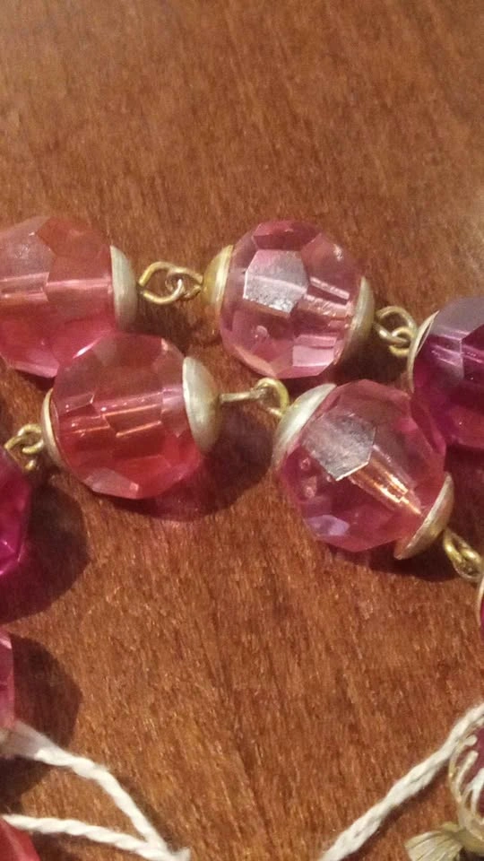 Vintage Lucite Beaded Multifaceted Necklace - photo 5