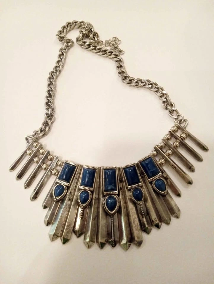 Southwest Style Silver Tone Faux Lapis Necklace