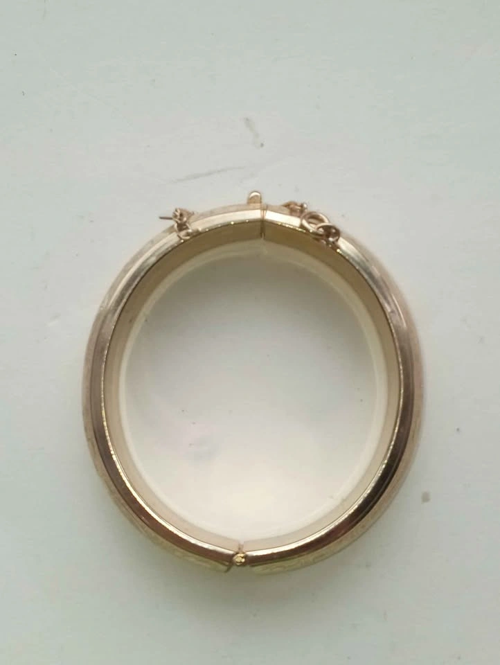 Bangle Bracelet Signed Sarah Cov Canada Gold Tone Vintage - photo 2