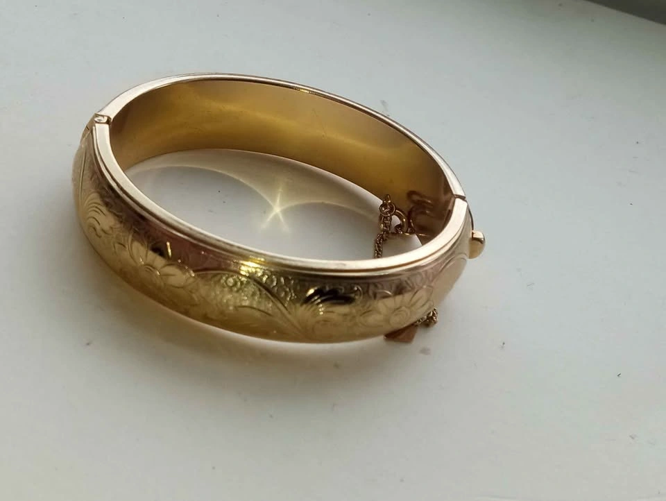 Bangle Bracelet Signed Sarah Cov Canada Gold Tone Vintage - photo 5