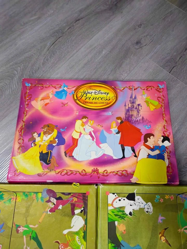 Vintage 1991/93 Disney Treasure Chest Books x3 - photo 5