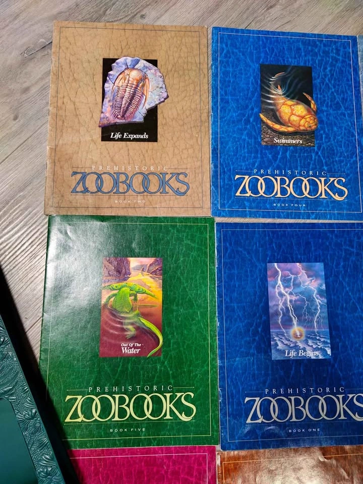 Vintage Rare 1989 1st Edition Prehistoric Zoo Books Set x10 - photo 4