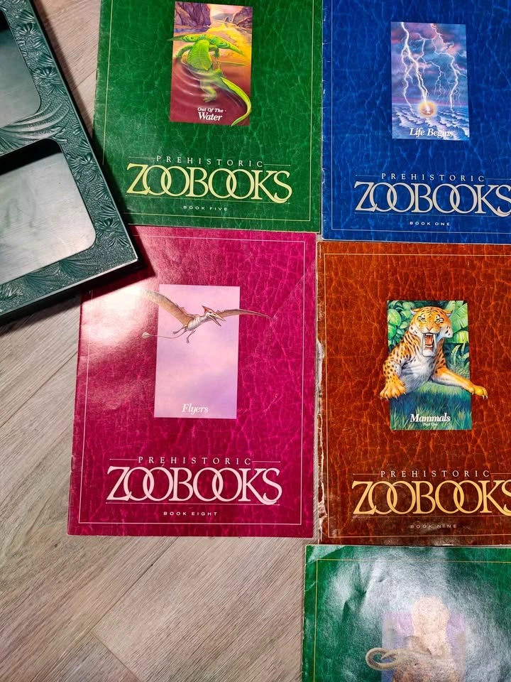 Vintage Rare 1989 1st Edition Prehistoric Zoo Books Set x10 - photo 5