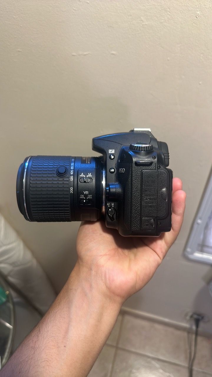 Nikon D90 DSLR Camera with Lens - photo 2