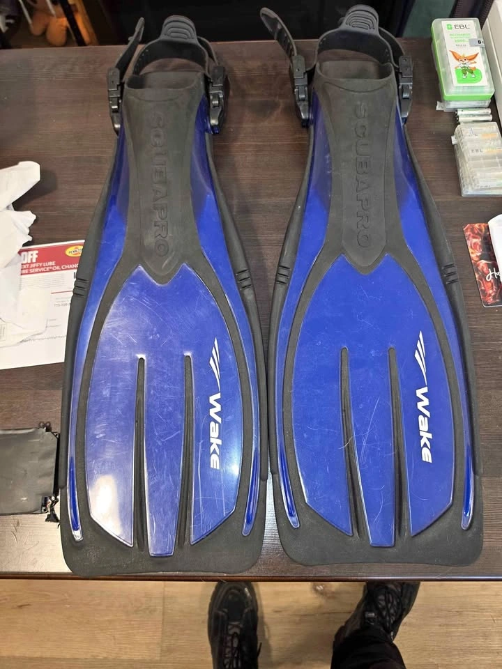 O'Neil + Scuba Pro Jacket and Flippers + Shoes