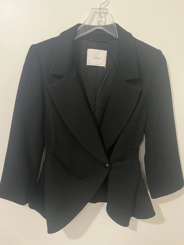 Wilfred Aritzia Selina Black Peplum Jkt (S) - photo 2