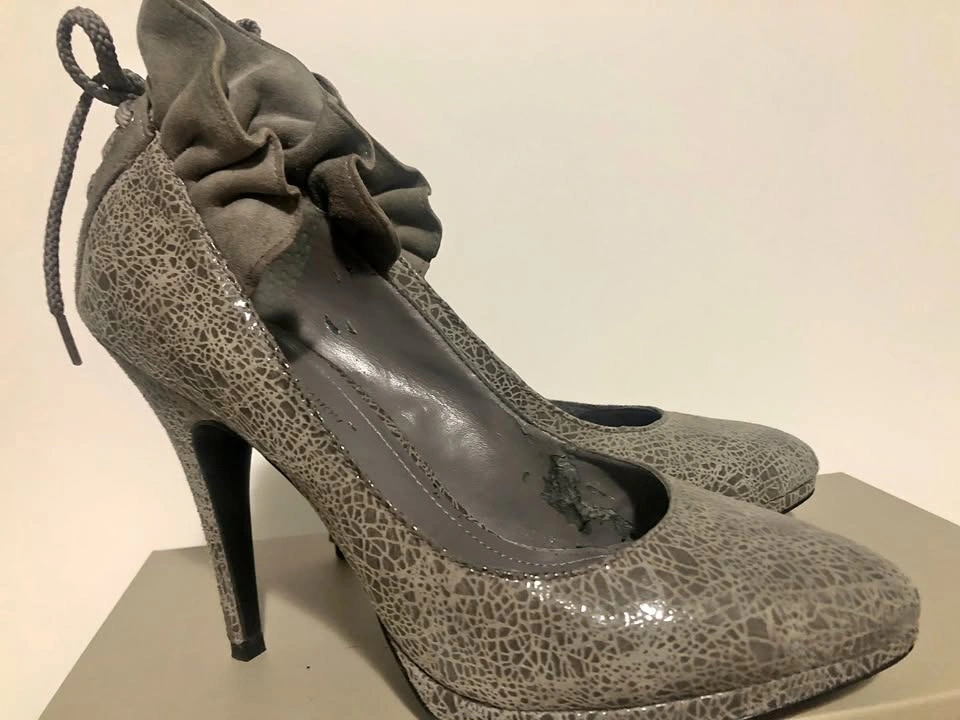 BCBG 3.5 inch fancy leather pumps - S:7