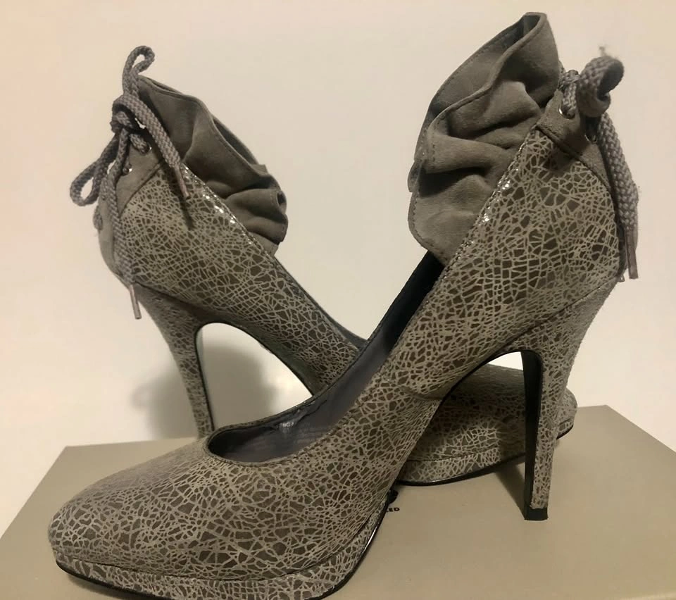 BCBG 3.5 inch fancy leather pumps - S:7 - photo 3