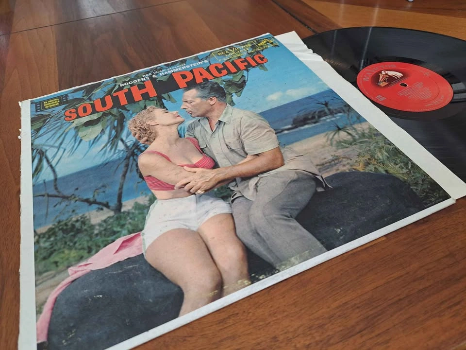 Rodgers and Hammerstein's South Pacific 1958 Vinyl - photo 3