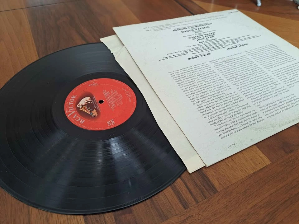Rodgers and Hammerstein's South Pacific 1958 Vinyl - photo 4