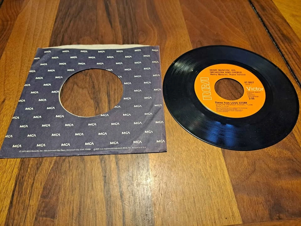Henry Mancini - His Chorus and Orchestra 7" Vinyl - photo 3