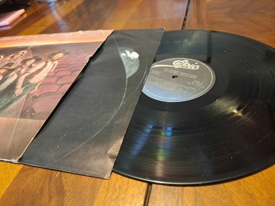 The Charlie Daniel's Band - 1979 Million Mile Reflections Vinyl - photo 5