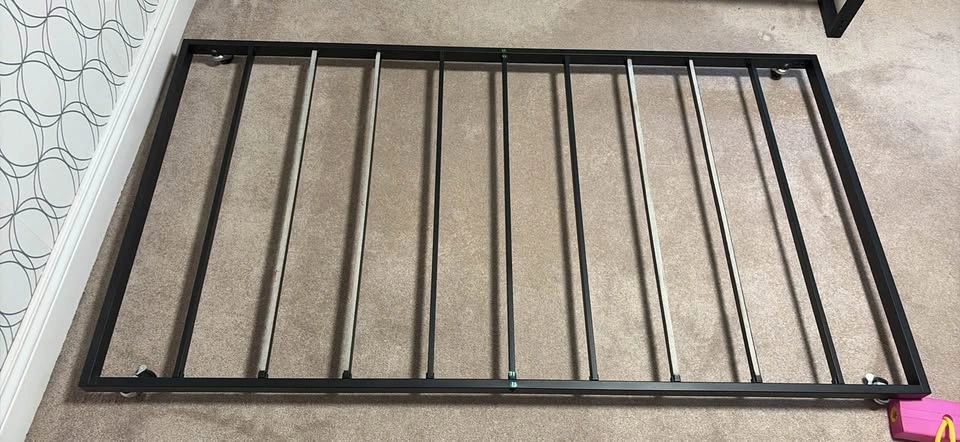 Twin Daybed with Trundle – Bamboo & Metal – pristine Condition - photo 5