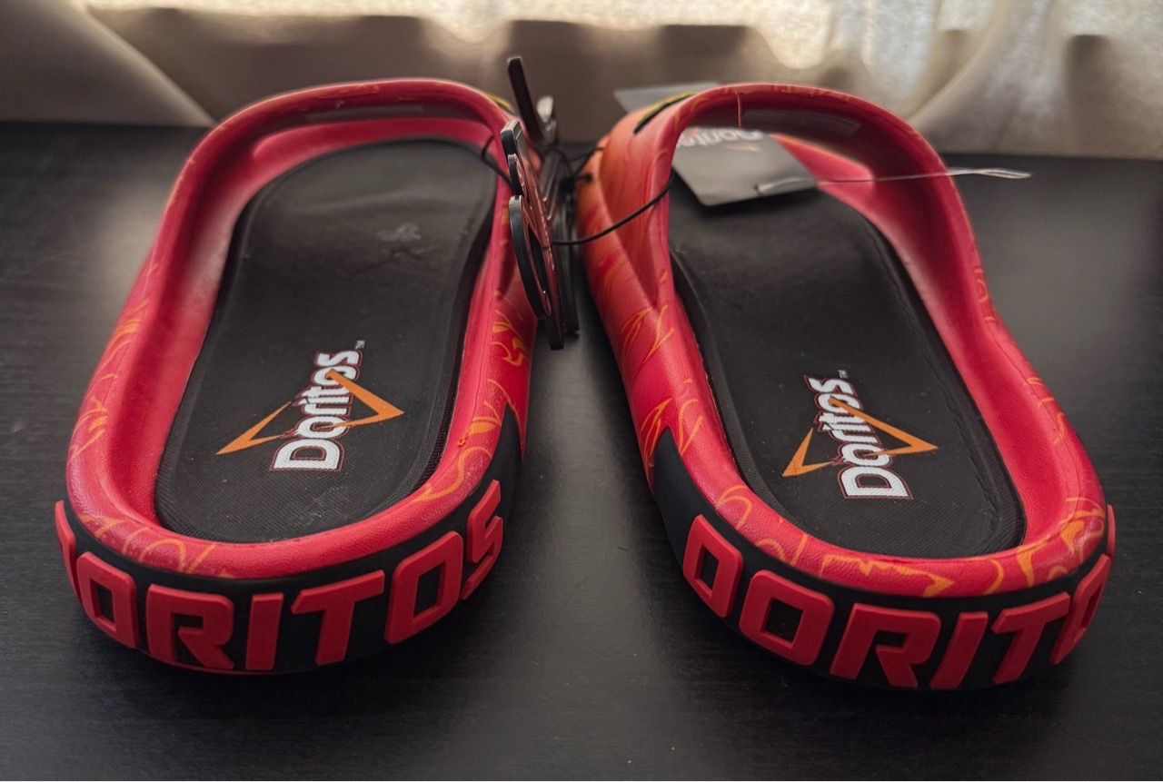 Doritos Flamin' Hot Men's Ground Up Comfort Slide Sandals 10 - photo 2