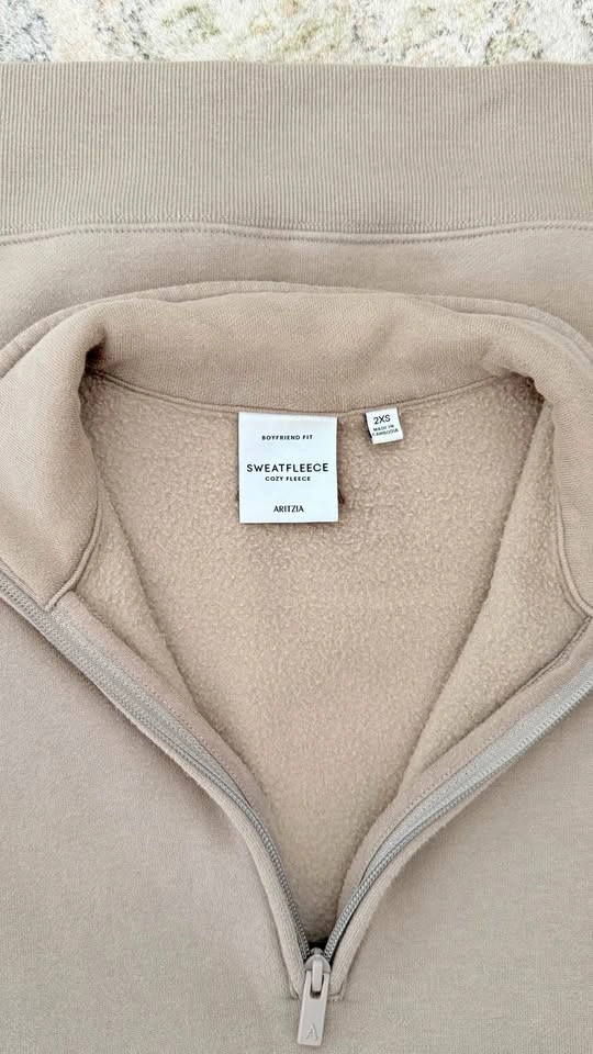 Aritzia Boyfriend Fit Sweatfleece Quarter Zip