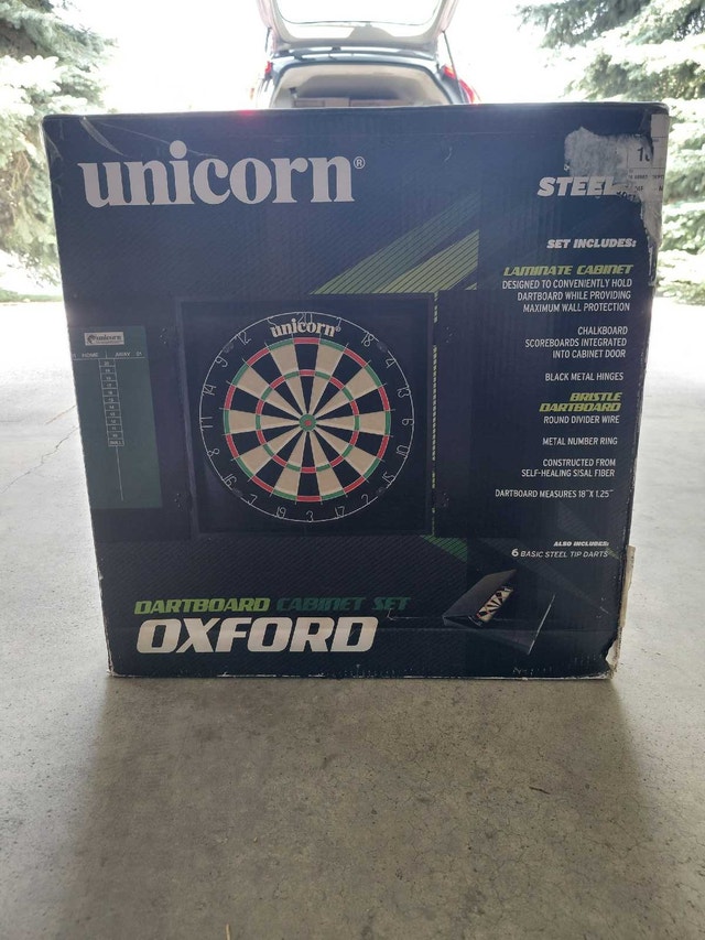 Unicorn Oxford Steel-Tip Dartboard Cabinet Set with 6 Darts